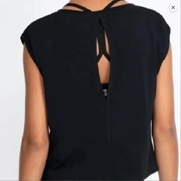 Johnny Was Calme Womens M Black Boxy Muscle Tee Tank Top Open Keyhole Back - Picture 2 of 7